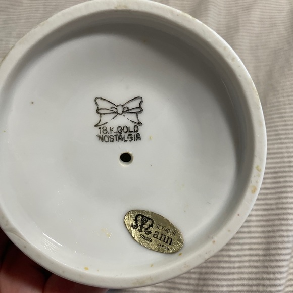 Seymour Mann 18k Gold Nostalgia Toothbrush Holder - Picture 7 of 7